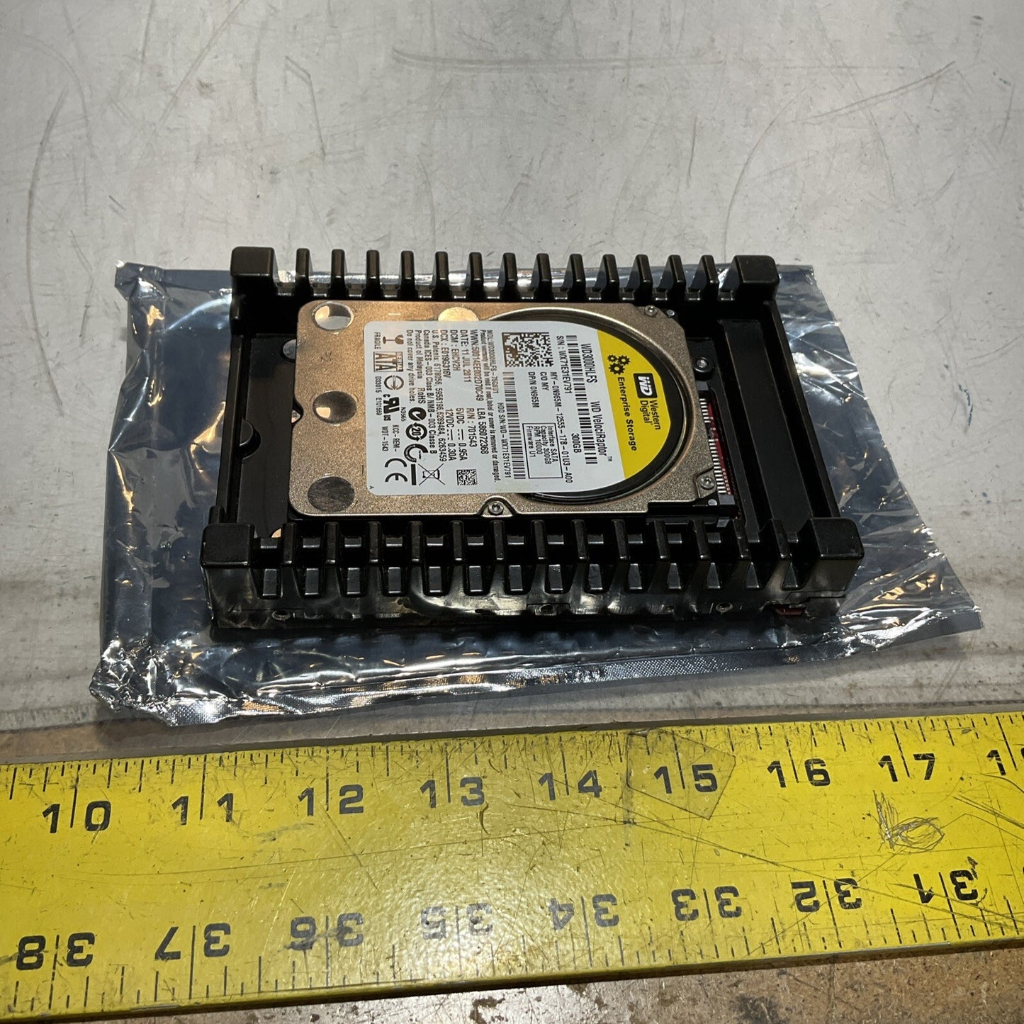 WESTERN DIGITAL WD3000HLFS DRIVE HARD INTERNAL VELOCIRAPTOR 300GB SATA 12VDC U3S