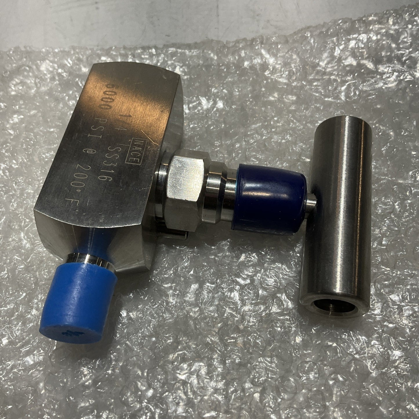 NACE SS316 1/4 6000 PSI 200°F STAINLESS STEEL NEEDLE VALVE 6D-42VN-145 U3S