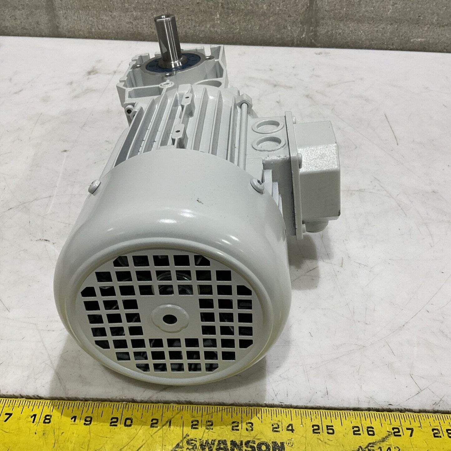LENZE 3-MOT EN60034 MDEMAXX 071-32 GKR03-2M VBR 071C32 GEARBOX MOTOR U3S
