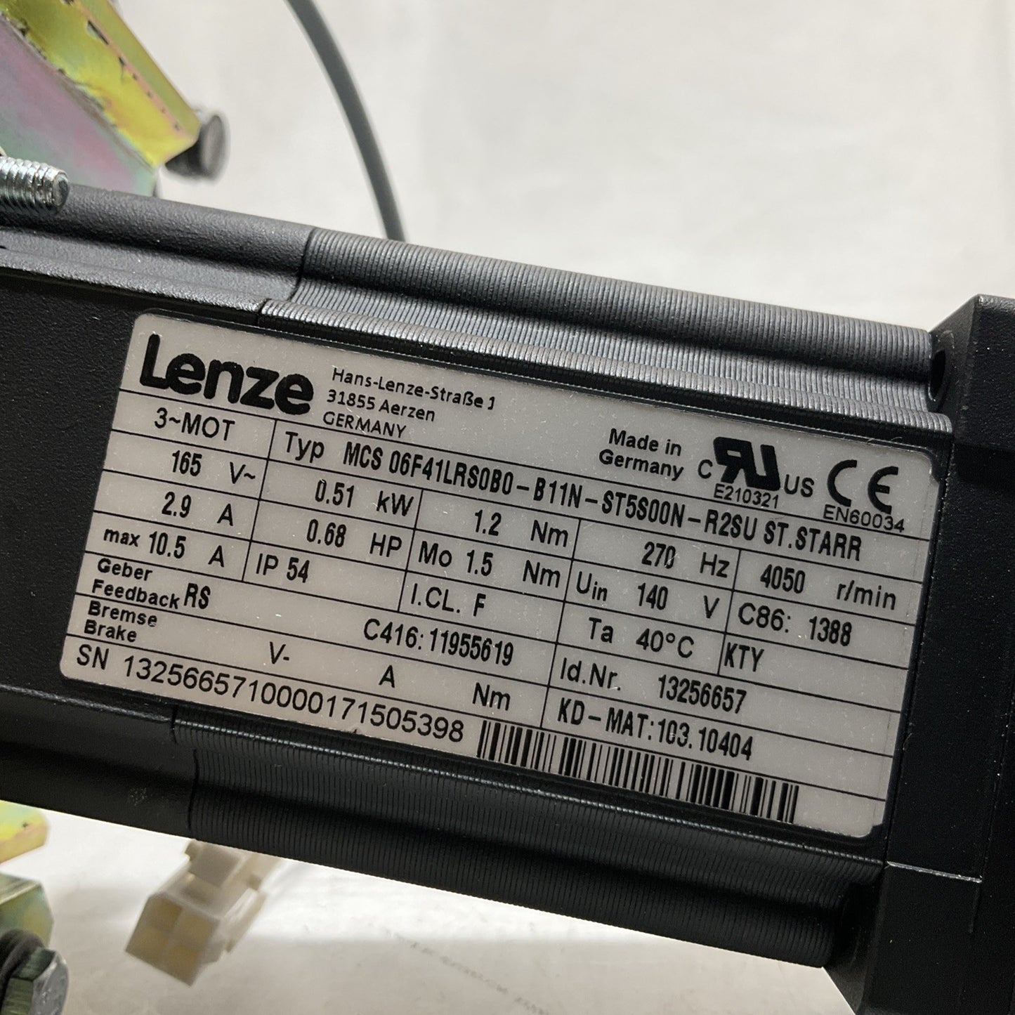 LENZE MCS 06F41LRSOBO-B11N-ST5OON-R2SU ST.STARR SERVO MOTOR ASSEMBLY U3S