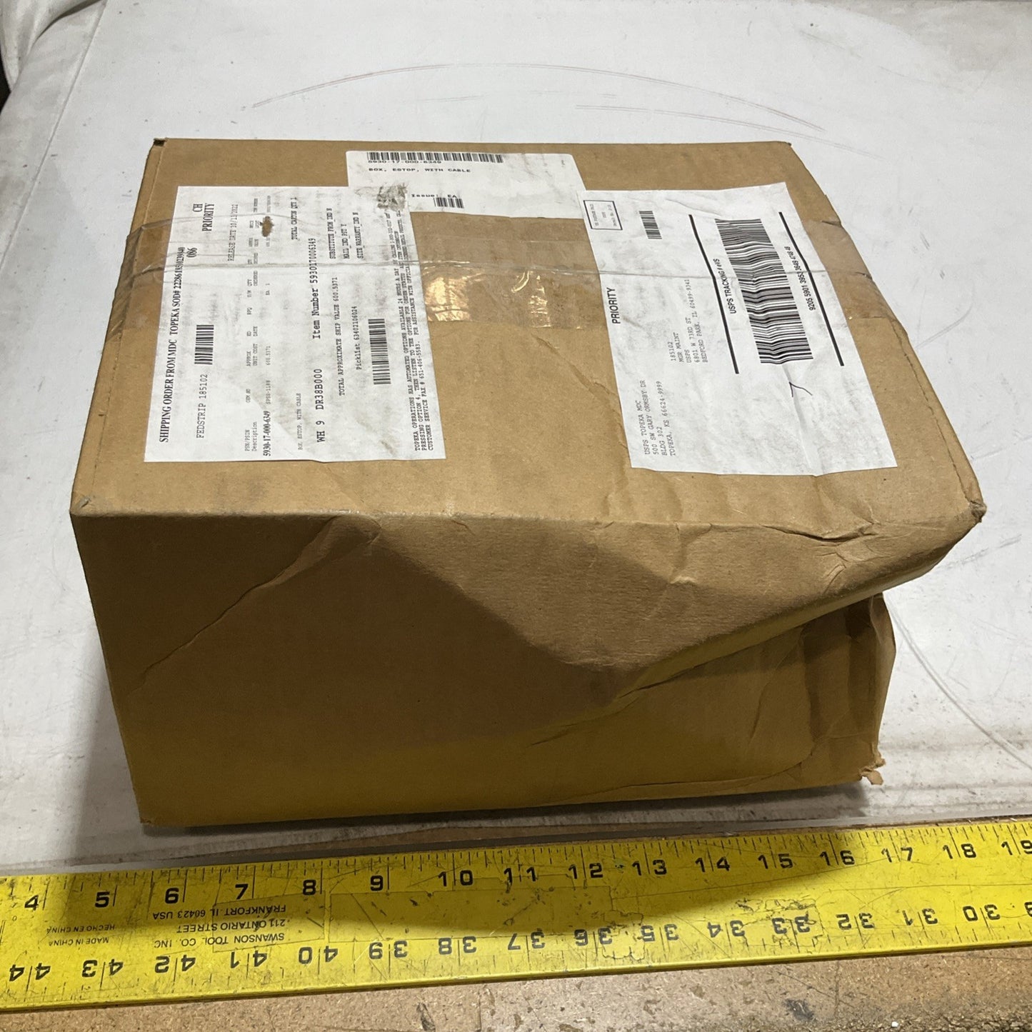 HONEYWELL 21417-USS EMERGENCY- STOP BOX 8 PIN MINIFAST LUMBERG MALE 6M U3S