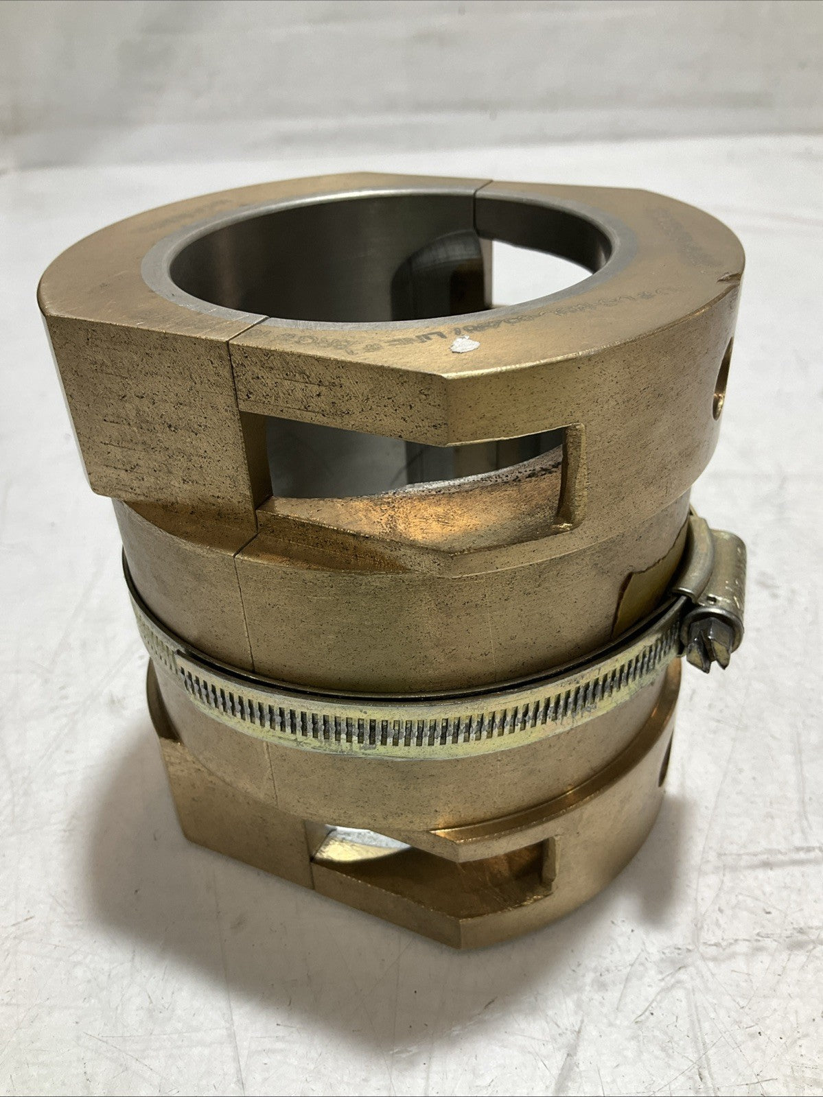 FLOWSErVE-UNION PUMP 4049499 BEARING SLEEVE 2.875 678