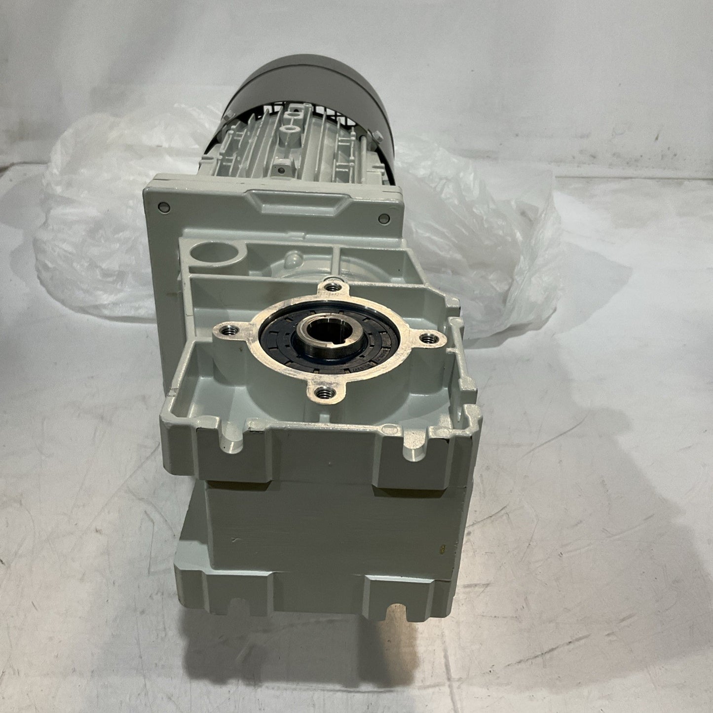 LENZE EN60034 GKR04-2M HAR080C31 MDSMABS GEARBOX MOTOR RATIO U3S