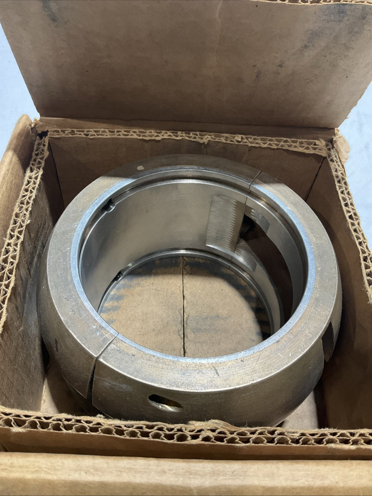 RELIANCE ELECTRIC E5800-E6800 SLEEVE BEARING SPHERICAL BORE 3 3/4” 373