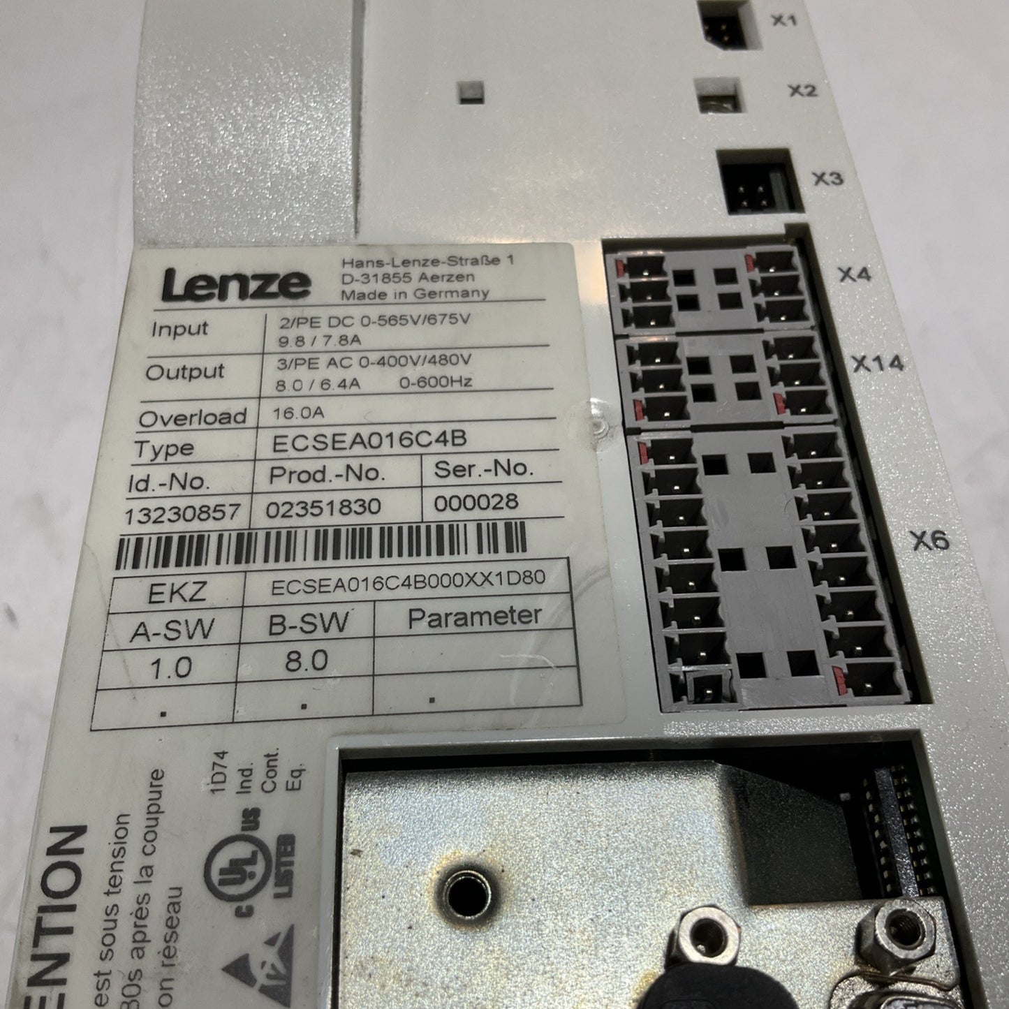 LENZE ECSEA016C4B DRIVE VARIABLE FREQUENCY CONTROLLER INVERTER XE25
