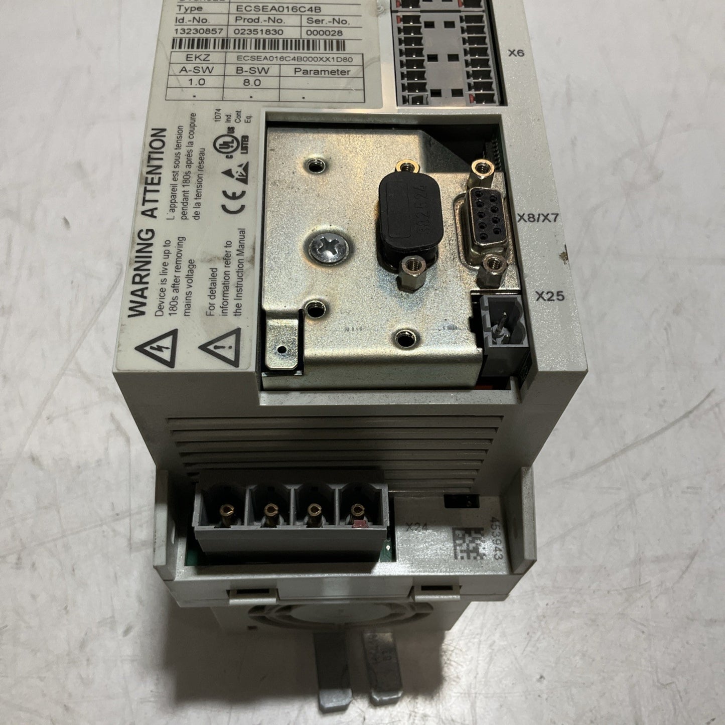 LENZE ECSEA016C4B DRIVE VARIABLE FREQUENCY CONTROLLER INVERTER XE25