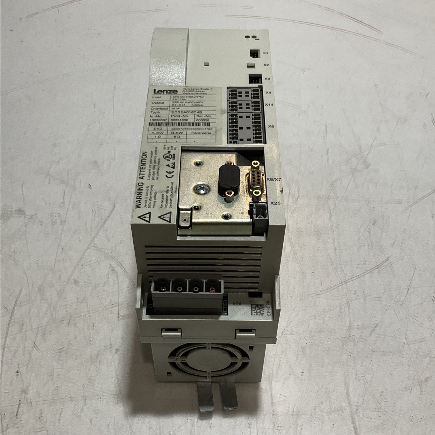 LENZE ECSEA016C4B DRIVE VARIABLE FREQUENCY CONTROLLER INVERTER XE25