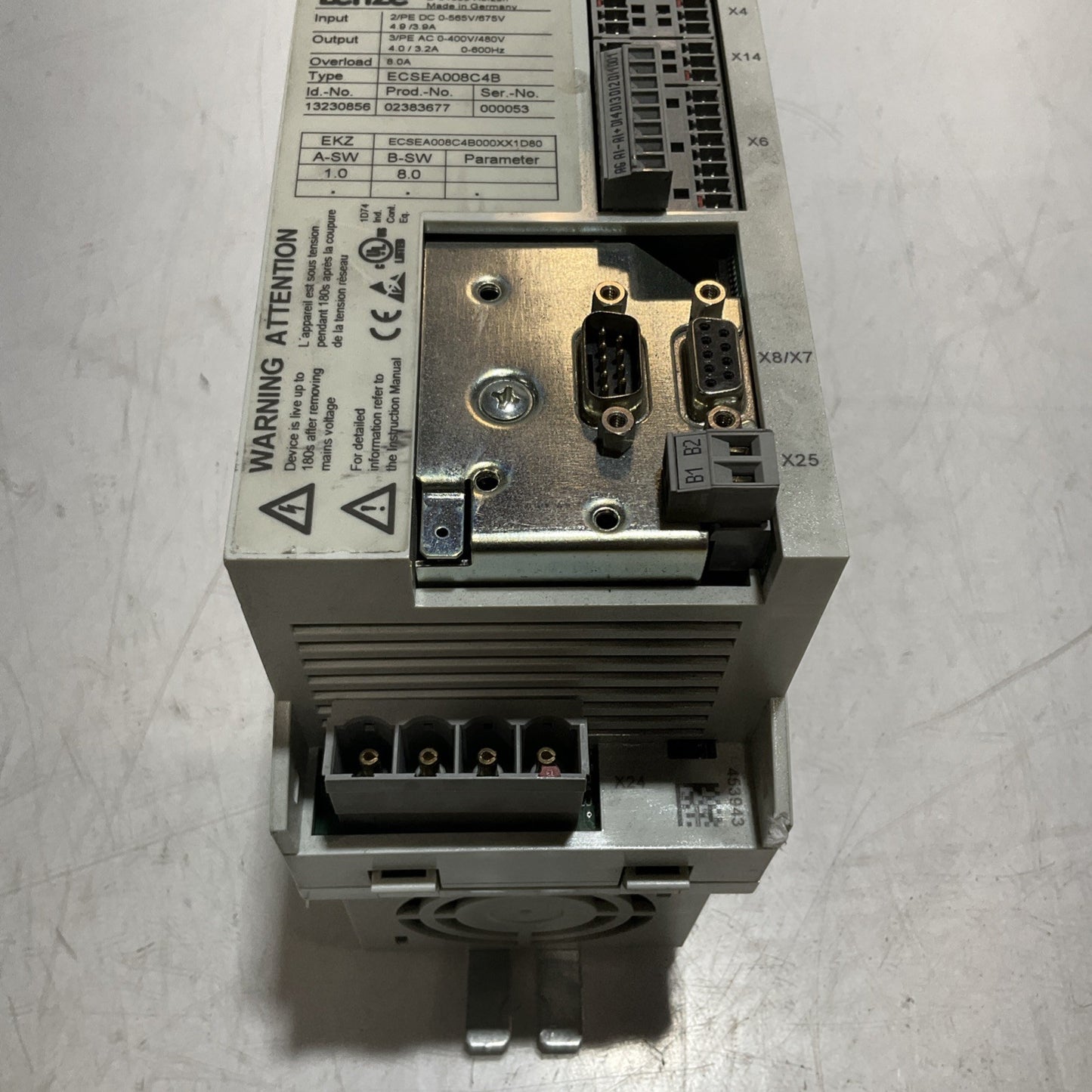 LENZE ECSEA008C4B DRIVE VARIABLE FREQUENCY CONTROLLER INVERTER XE25