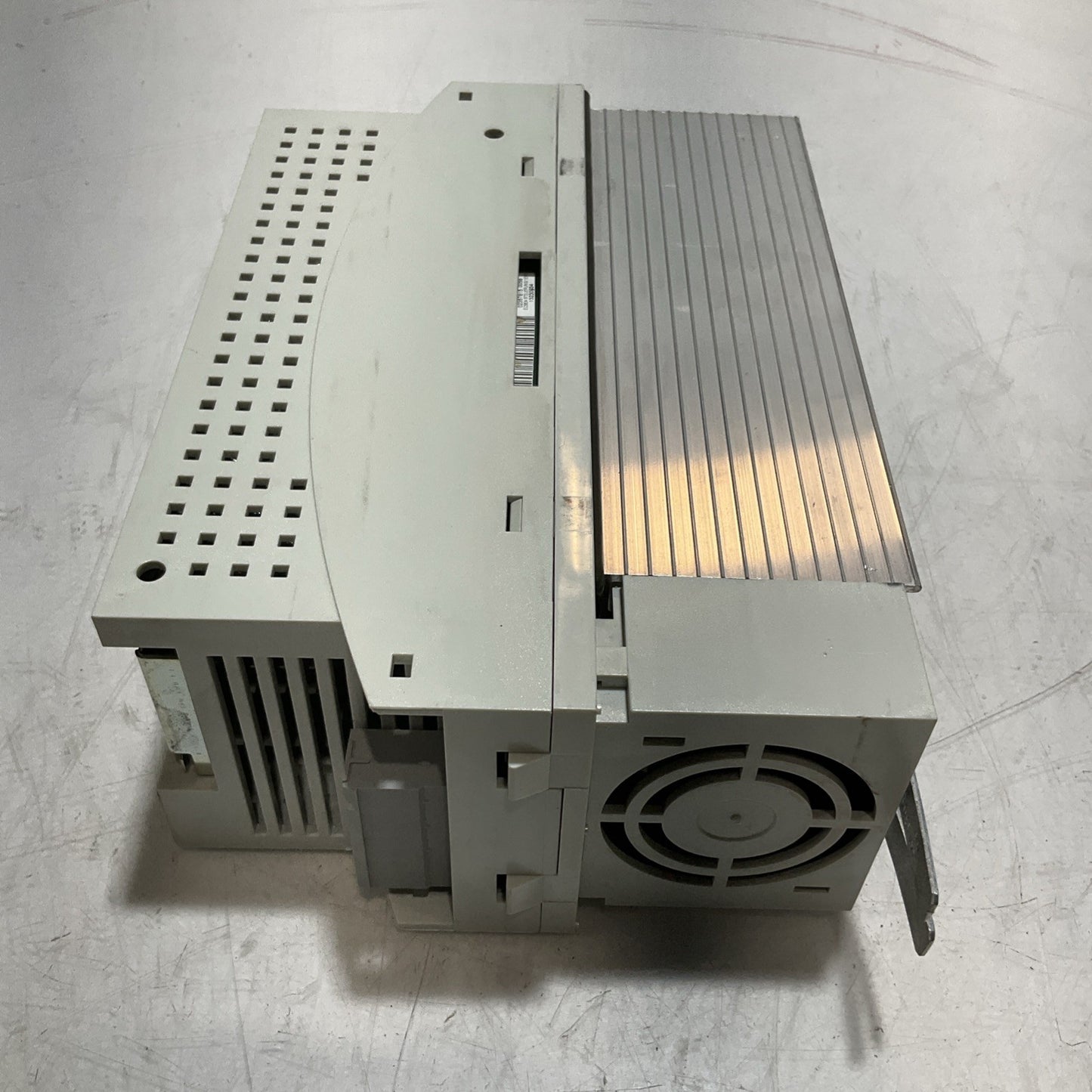 LENZE ECSEA008C4B SERVO DRIVE CONTROL MODULE XE25
