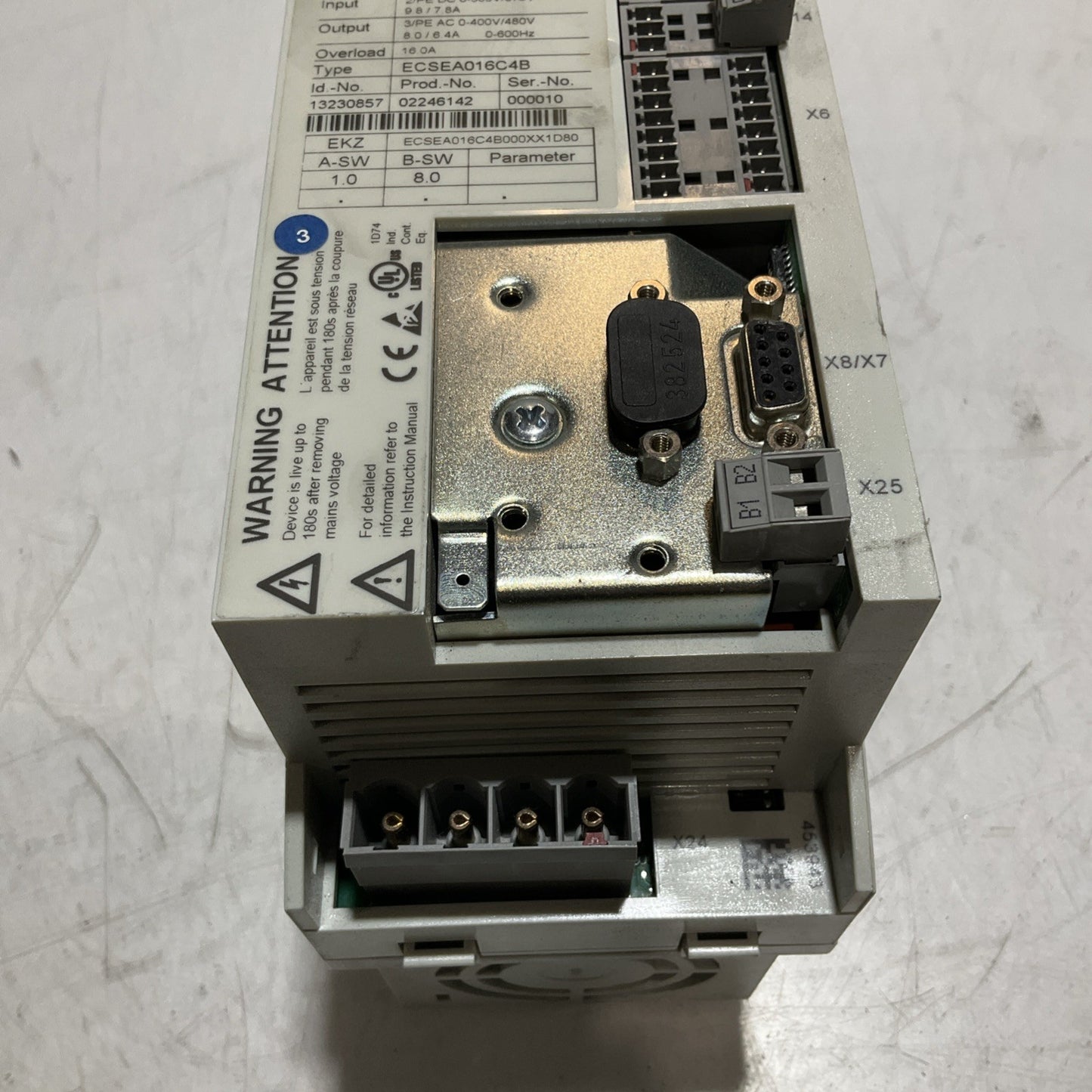 LENZE ECSEA016C4B SERVO DRIVE VARIABLE FREQUENCY CONTROLLER INVENTER XE25