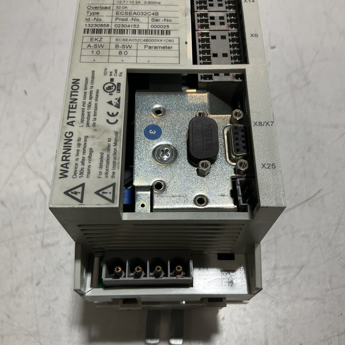 LENZE ECSEA32C4B SERVO DRIVE VARIABLE FREQUENCY CONTROLLER INVERTER XE25