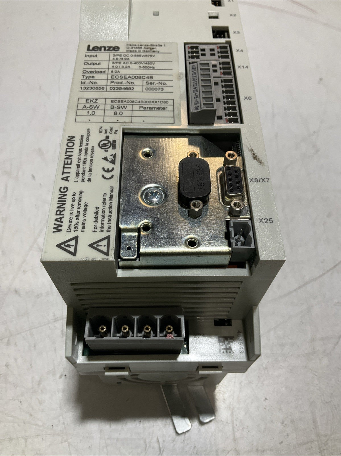 LENZE ECSEA008C4B DRIVE. VARIABLE FREQUENCY CONTROLLER INVERTER XE25