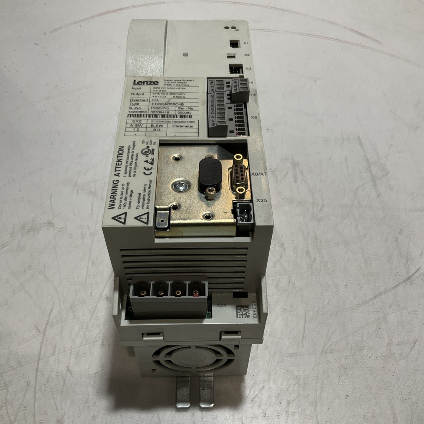 LENZE ECSEA008C4B DRIVE VARIABLE FREQUENCY CONTROLLER INVERTER XE25