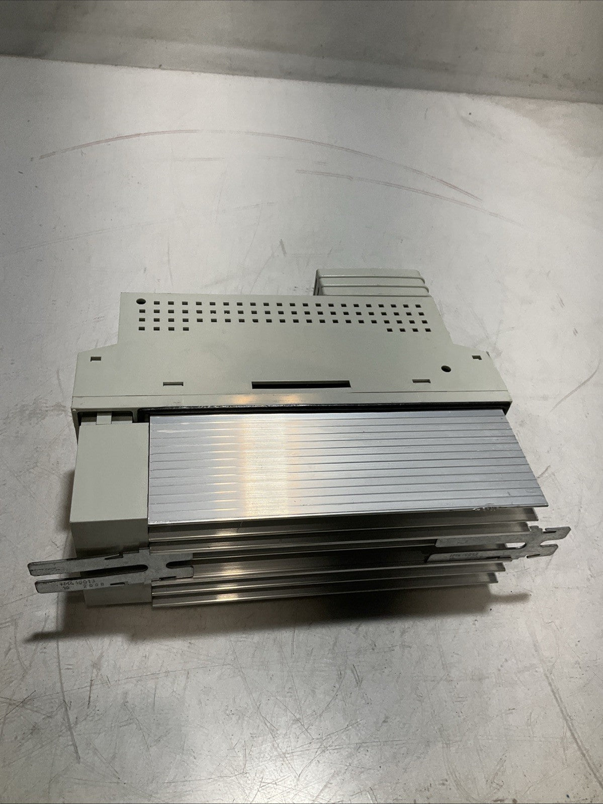 LENZE INTERBUS ECSEA008C4B DRIVE VARIABLE FREQUENCY CONTROLLER INVERTE XE25