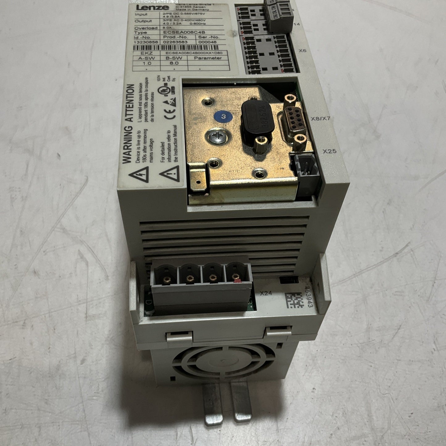LENZE ECSEA008C4B DRIVE VARIABLE FREQUENCY CONTROLLER INVERTER XE25