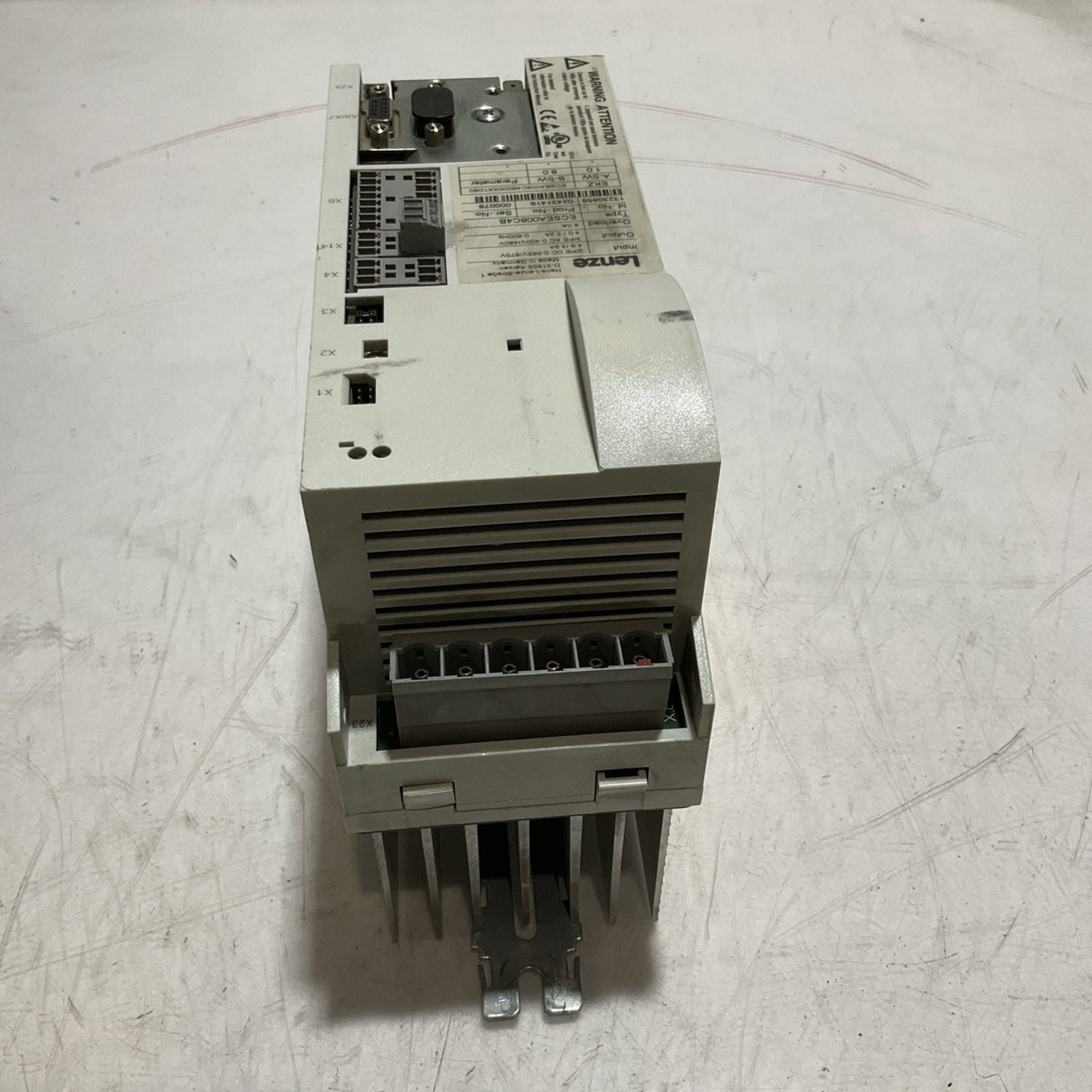 LENZE ECSEA008C4B SERVO DRIVE VARIABLE CONTROL MODULE XE25