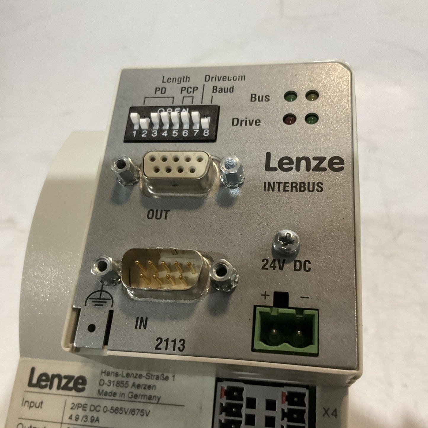 LENZE ECSEA008C4B SERVO DRIVE VARIABLE FREQUENCY CONTROLLER INVERTER XE25