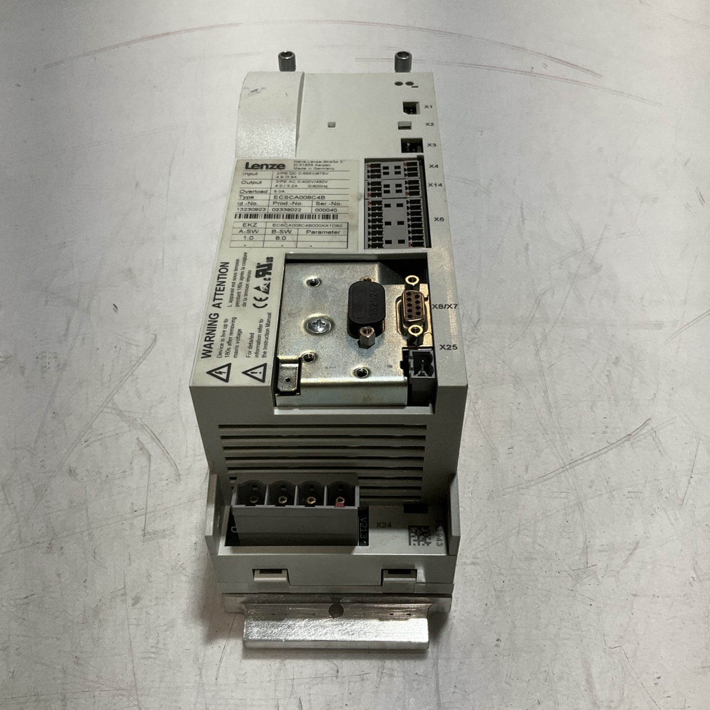 LENZE ECSCA008C48 SERVO DRIVE VARIABLE FREQUENCY CONTROLLER INVERTER XE25