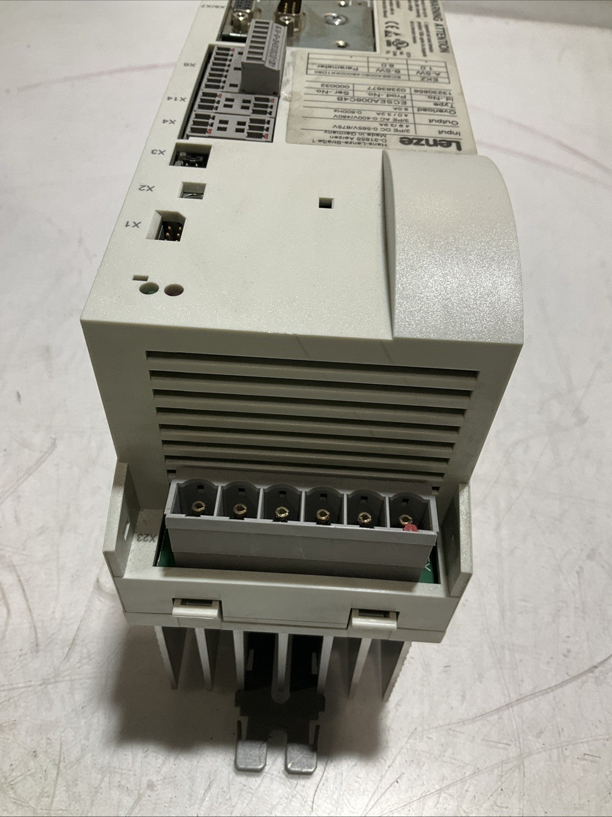 LENZE ECSEA008C4B DRIVE VARIABLE FREQUENCY CONTROLLER INVERTER EX25
