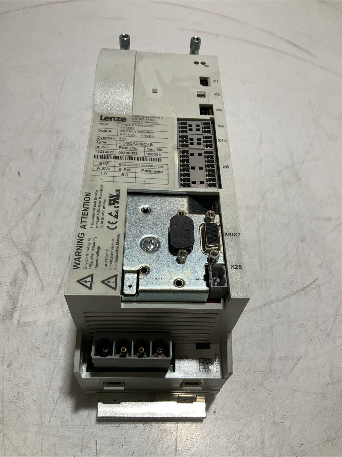 LENZE ECSCA008C4B SERVO DRIVE VARIABLE FREQUENCY CONTROLLER INVERTER XE25