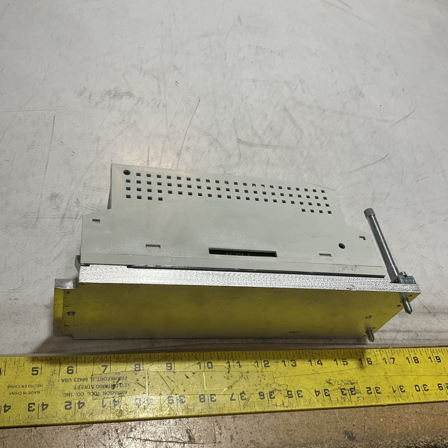 LENZE ECSCA008C4B SERVO DRIVE MODULE XE25