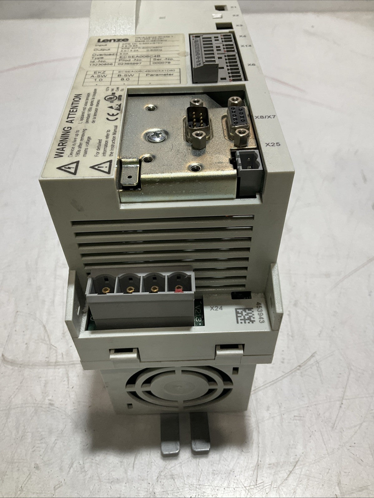 LENZE ECSEA008C4B DRIVE VARIABLE FREQUENCY CONTROLLER INVERTER XE25