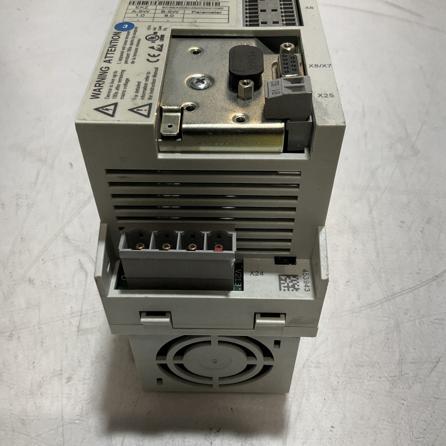 LENZE ECSEA008C4B DRIVE VARIABLE FREQUENCY CONTROLLER INVERTER XE25