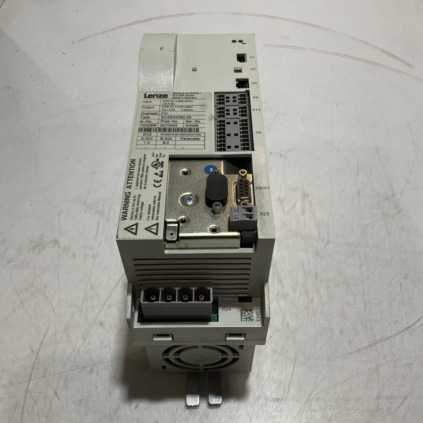 LENZE ECSEA008C4B DRIVE VARIABLE FREQUENCY CONTROLLER INVERTER XE25