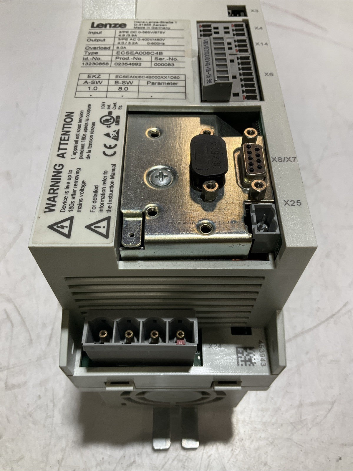 LENZE ECSEA008C4B DRIVE VARIABLE FREQUENCY CONTROLLER INVERTER XE25