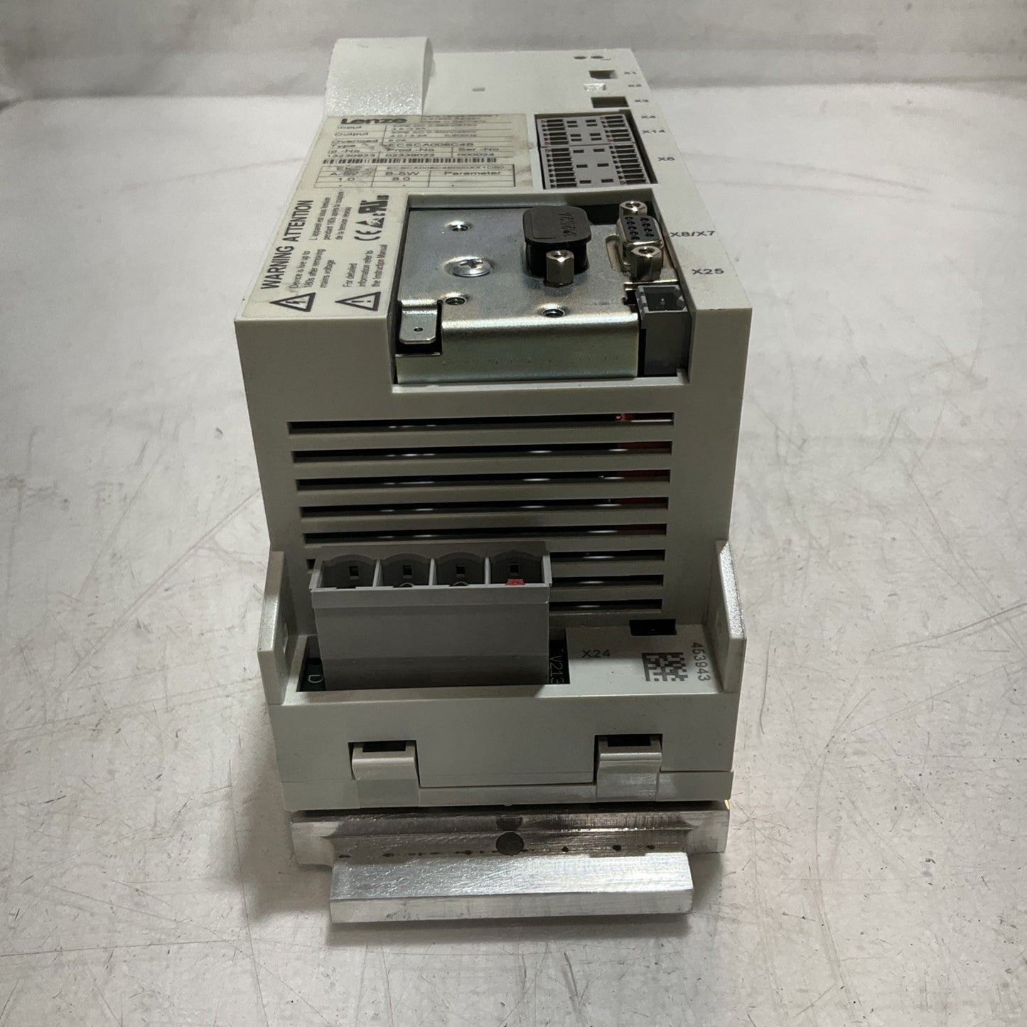 LENZE ECSCA008C4B DRIVE VARIABLE FREQUENCY CONTROLLER INVERTER XE25