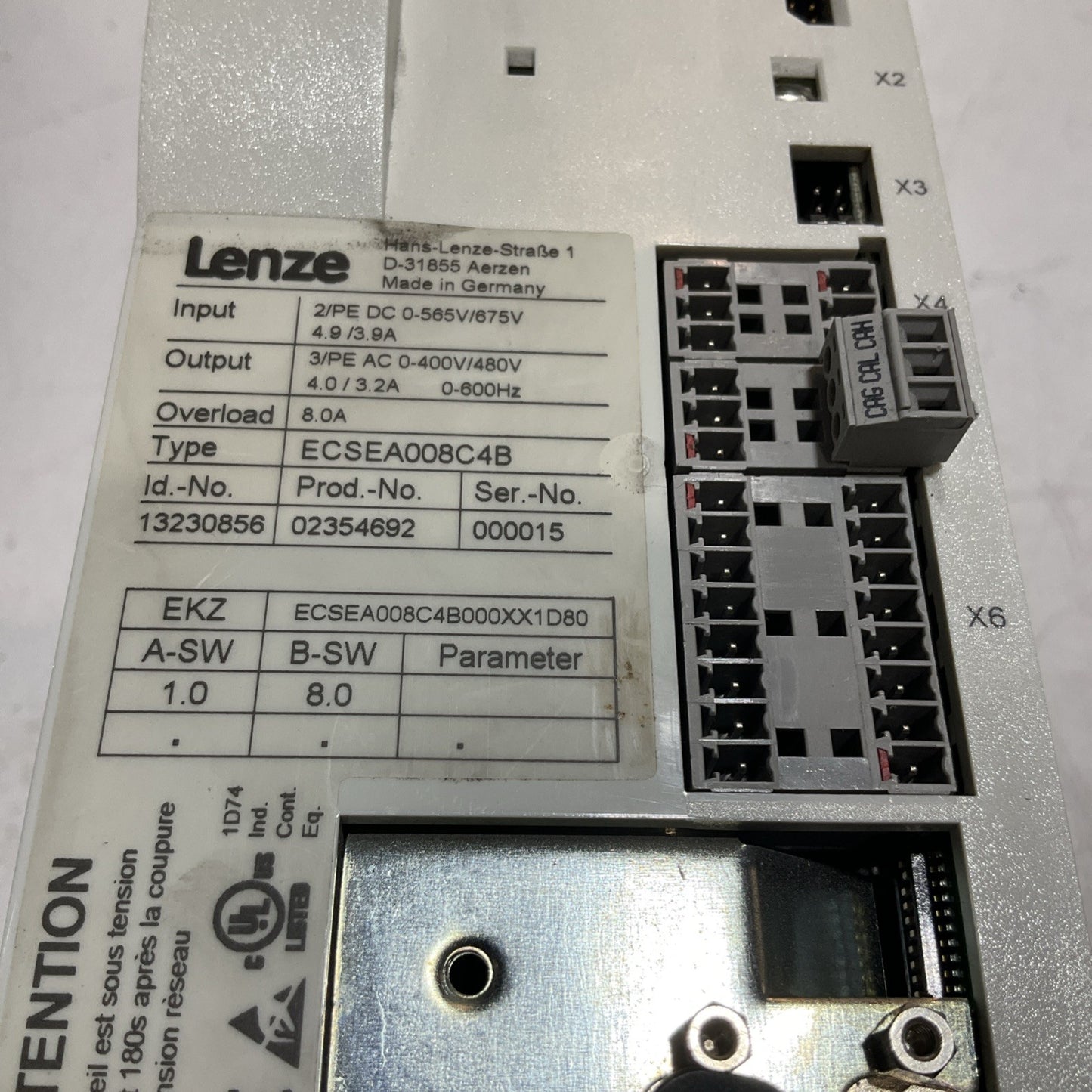 LENZE ECSEA008C4B DRIVE VARIABLE FREQUENCY CONTROLLER INVERTER XE25