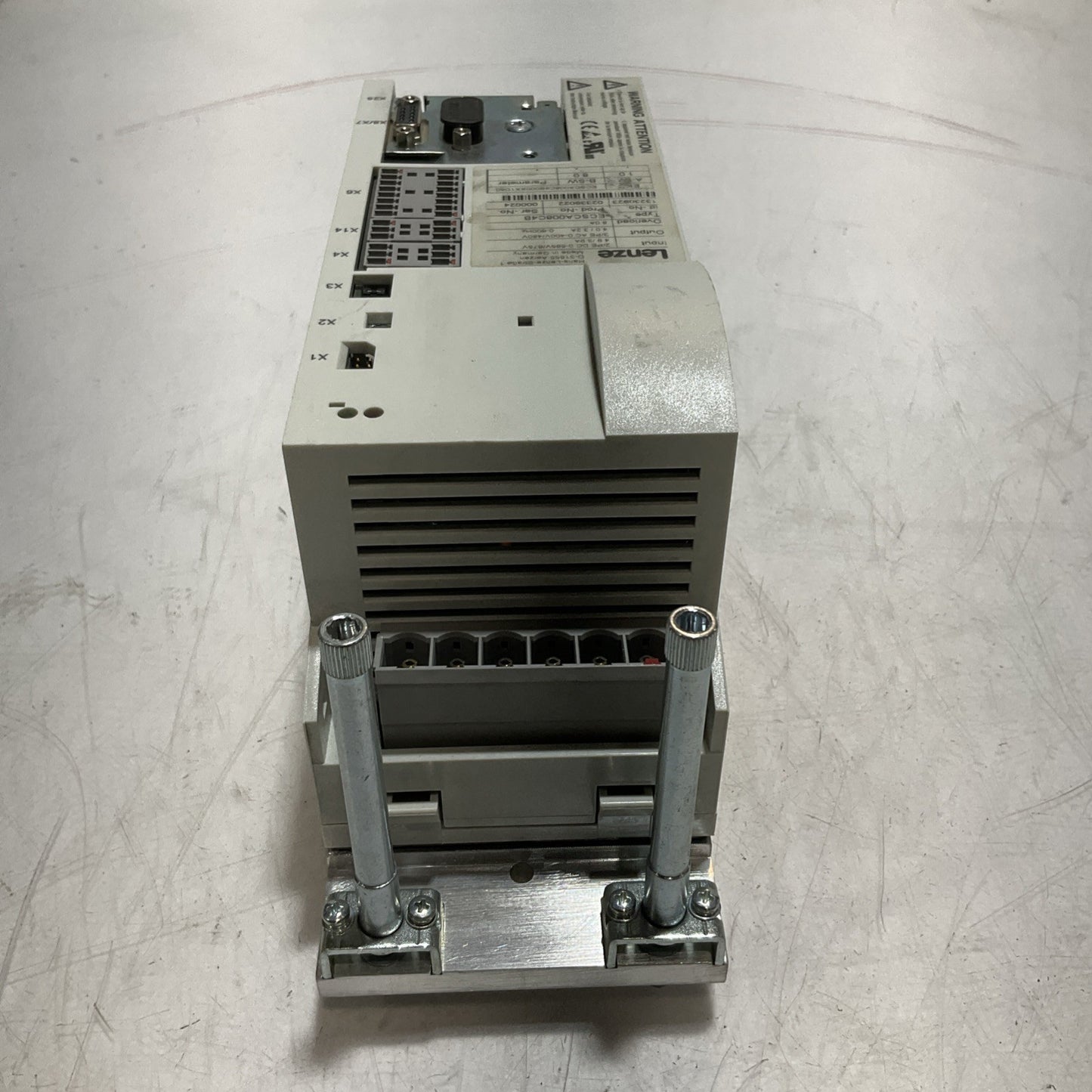 LENZE ECSCA008C4B DRIVE VARIABLE FREQUENCY CONTROLLER INVERTER XE25