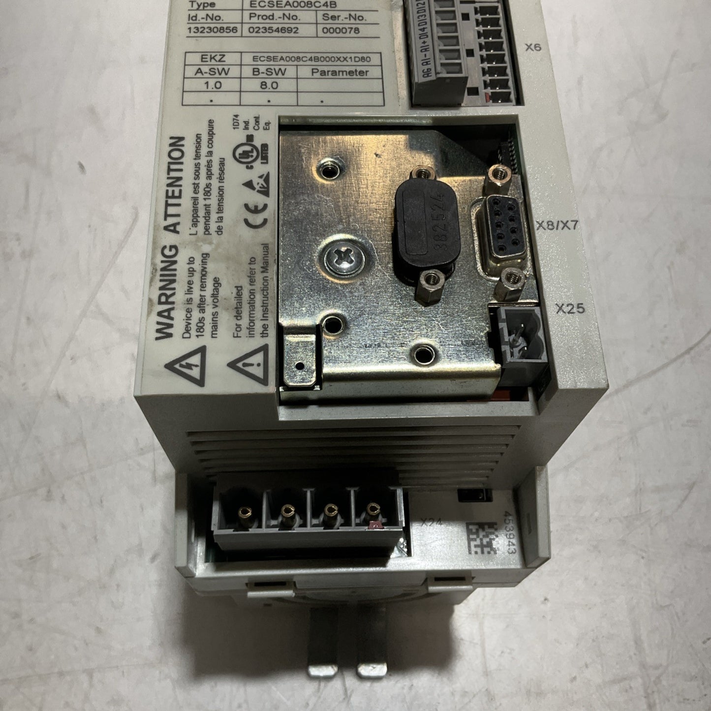 LENZE ECSEA008C4B DRIVE VARIABLE FREQUENCY CONTROLLER INVERTER XE25