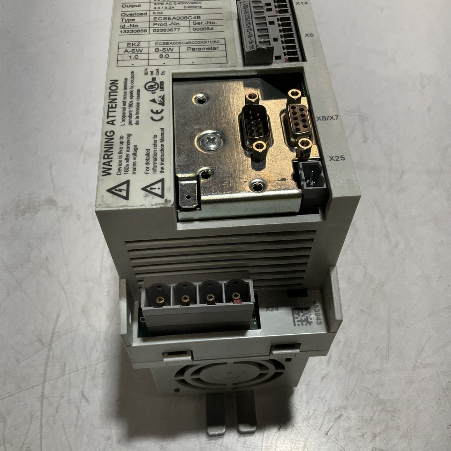 LENZE ECSEA008C4B DRIVE VARIABLE FREQUENCY CONTROLLER INVERTER XE25