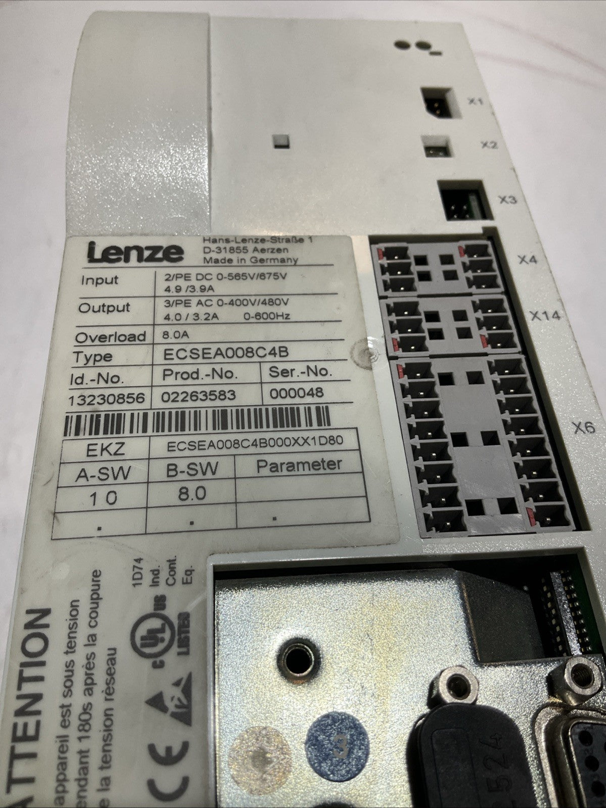 LENZE ECSEA008C4B DRIVE VARIABLE FREQUENCY CONTROLLER INVERTER XE25