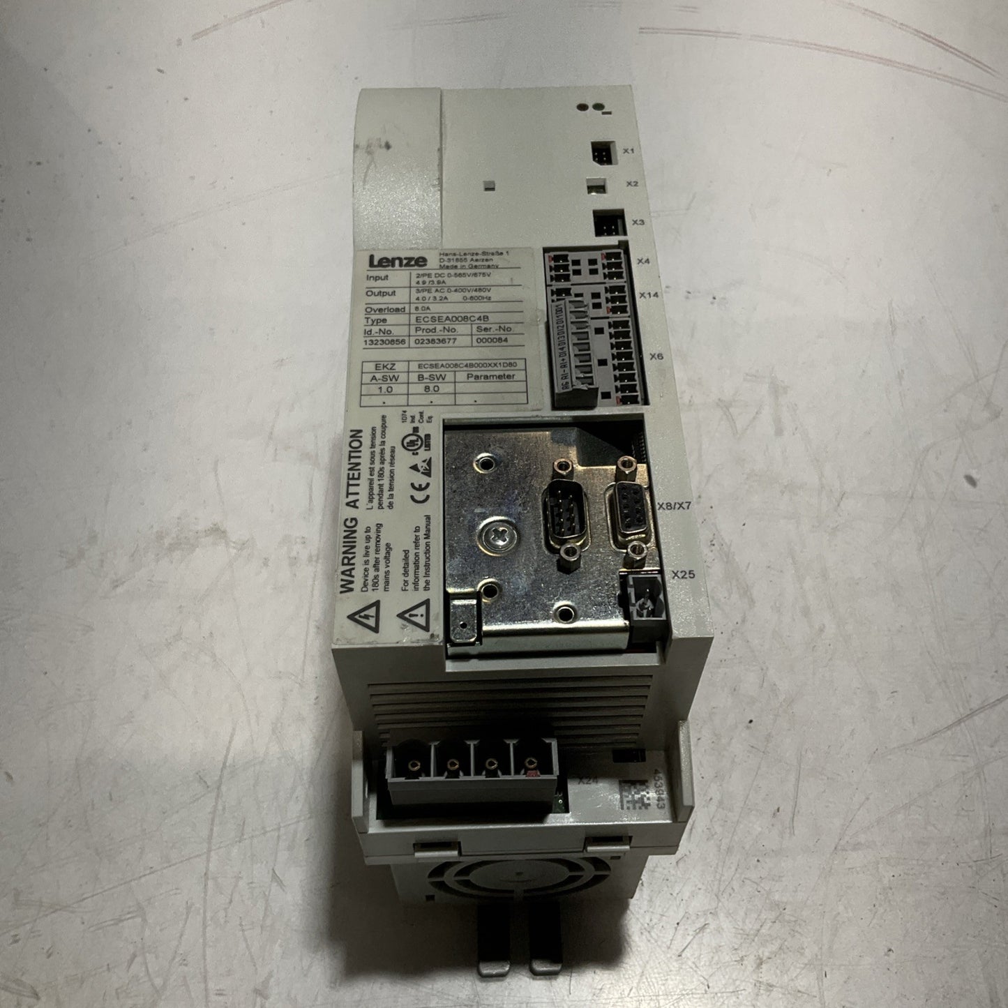 LENZE ECSEA008C4B DRIVE VARIABLE FREQUENCY CONTROLLER INVERTER XE25