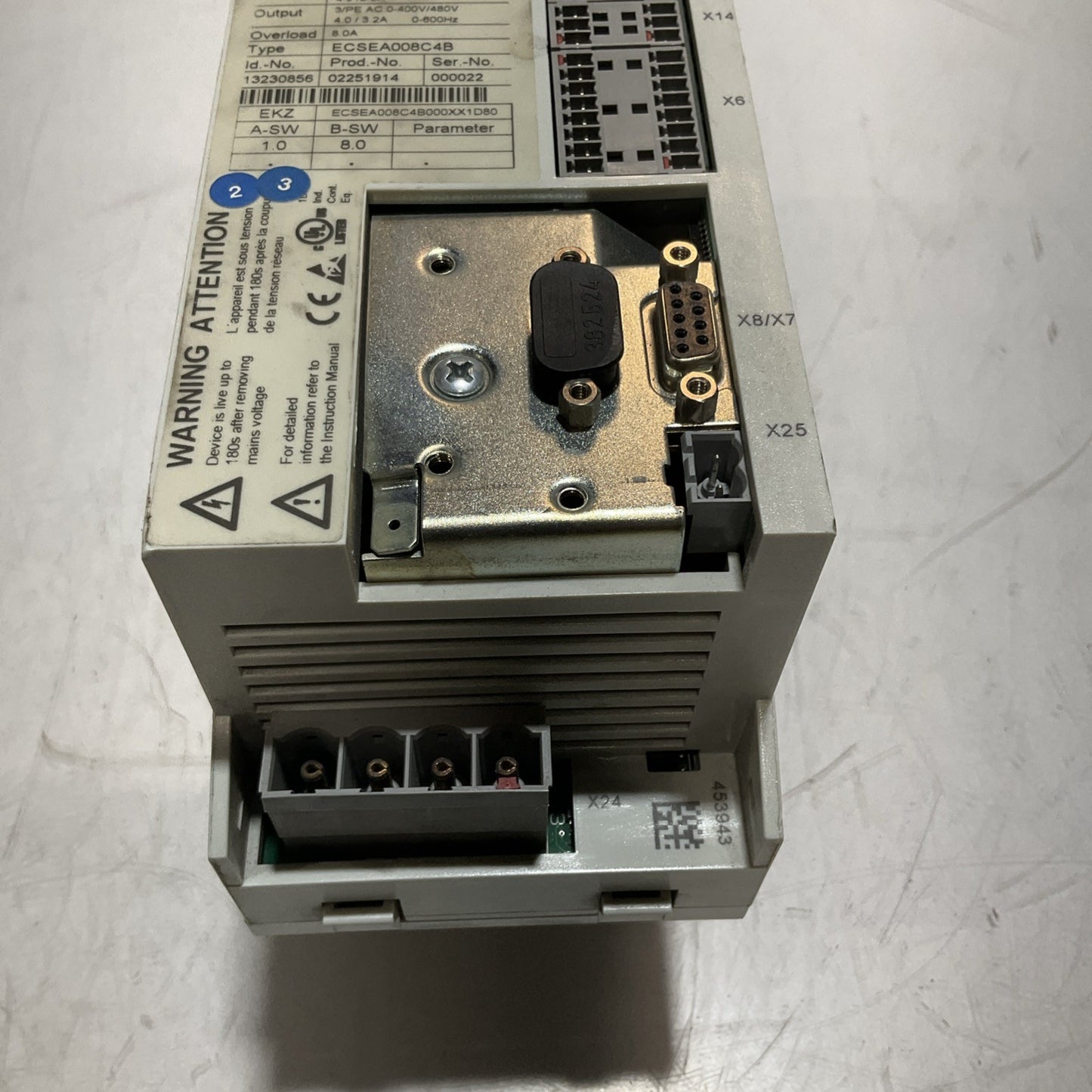 LENZE ECSEA008C4B DRIVE VARIABLE FREQUENCY CONTROLLER INVERTER XE25