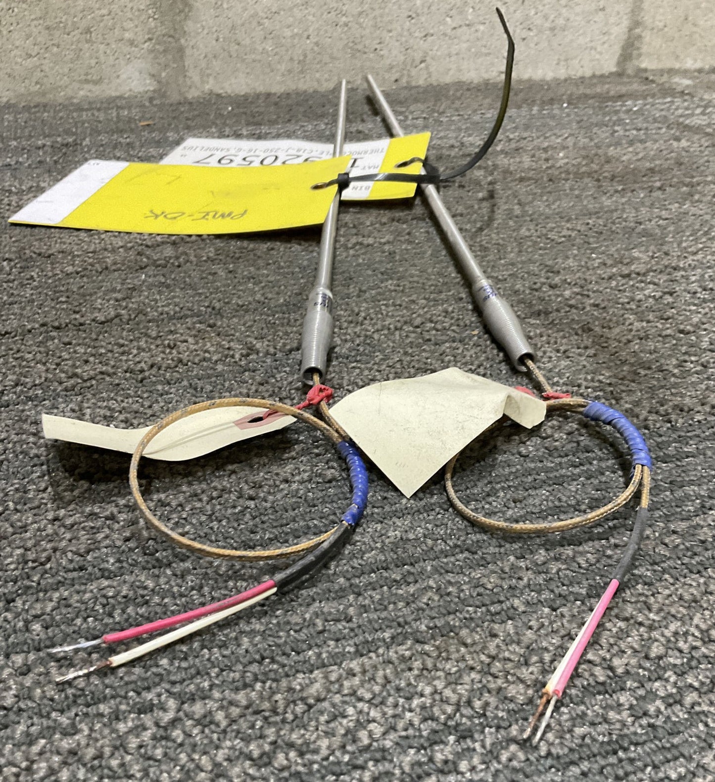 SANDELIUS C18-J-250-16-G THERMOCOUPLE 678 LOT OF 2