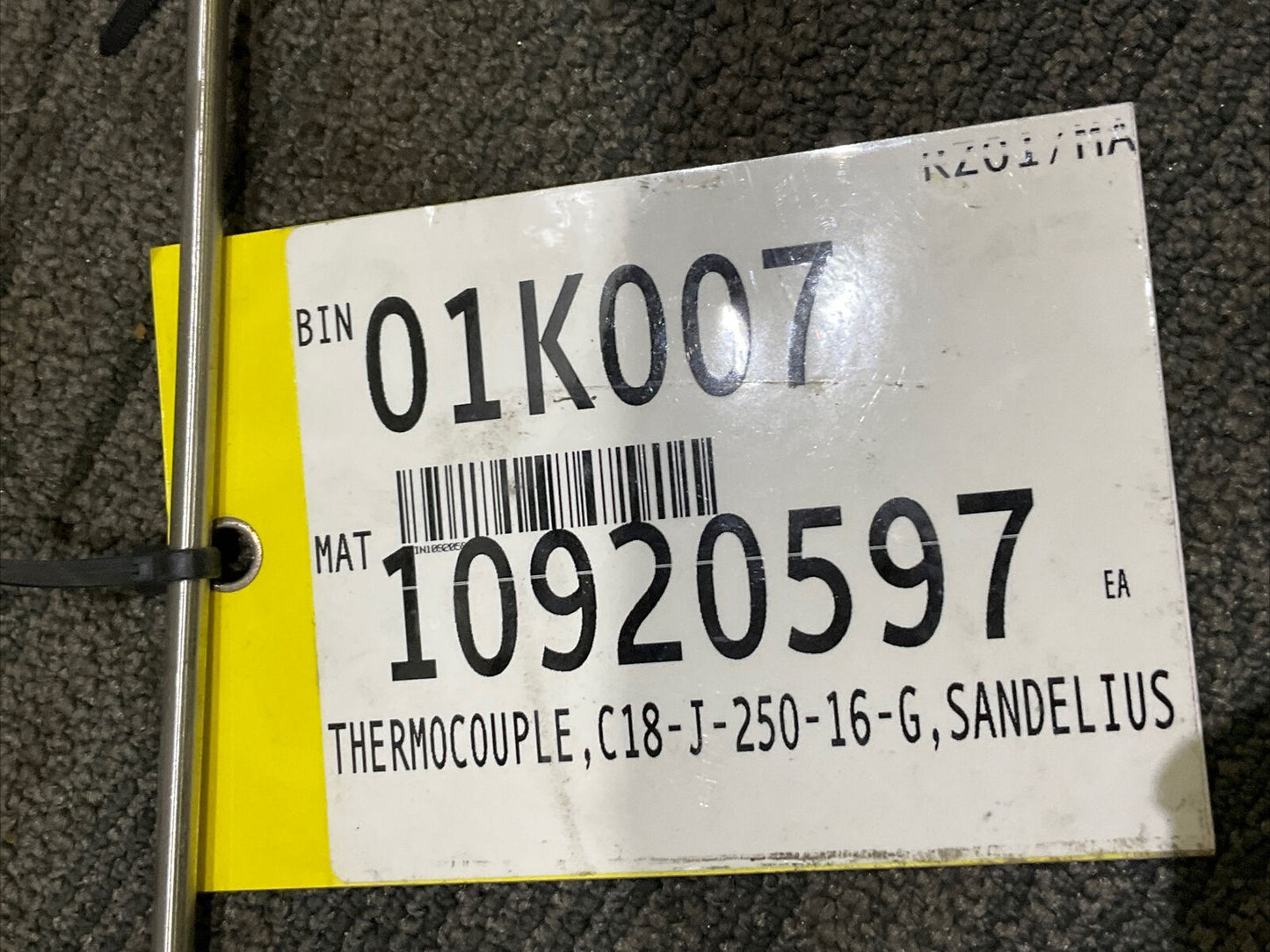 SANDELIUS C18-J-250-16-G THERMOCOUPLE 678 LOT OF 2
