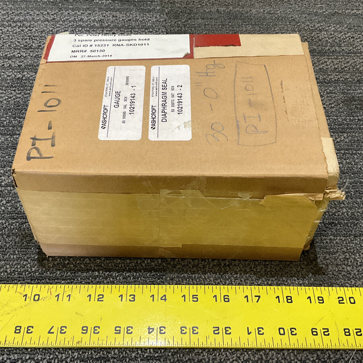 ASHCROFT GAUGE 45 1009S 04L XCK WITH DIAPHRAGM SEAL 50 200TC 04T XCK
