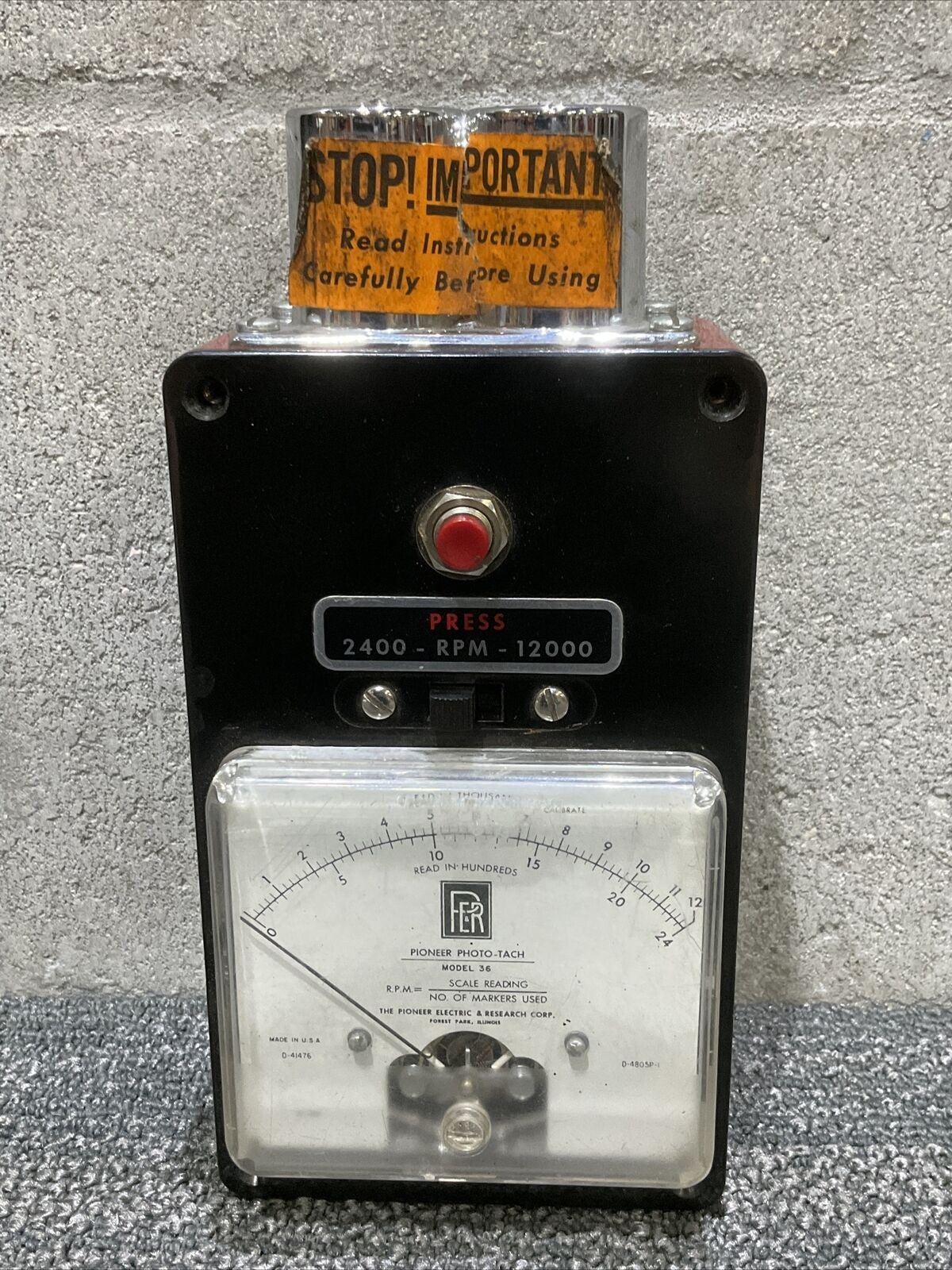PIONEER MODEL 36 DT-36 PHOTOELECTRIC TACHOMETER 2400-RPM-12000 222
