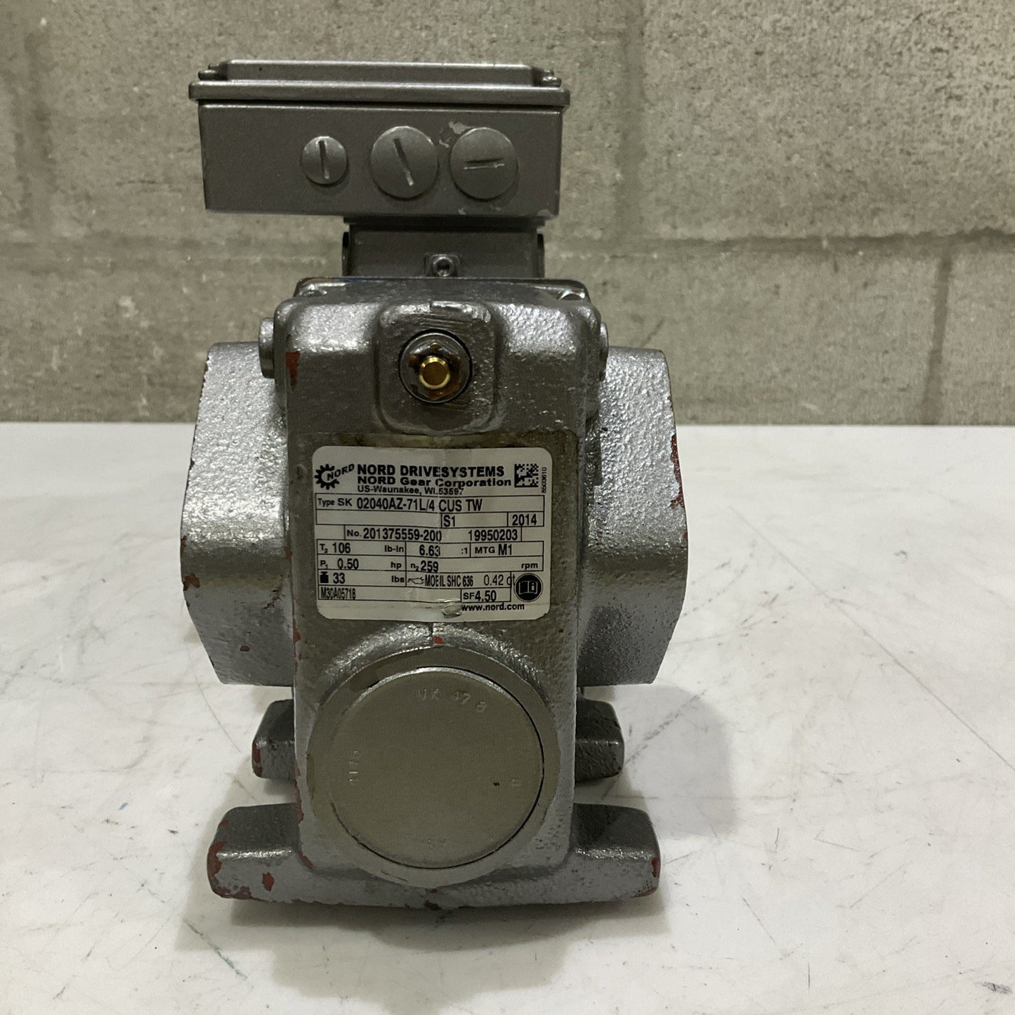 NORD SK71L/4 CUS TW GEAR MOTOR 201375559-200 60 HZ 230/460V 1720RPM .50HP U3S