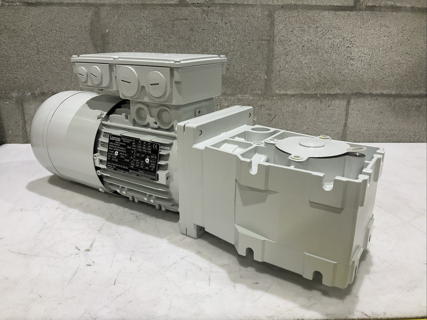 LENZE GKR04-2M HAR 080C42 MDEMABS 080-42 GEAR MOTOR U3S