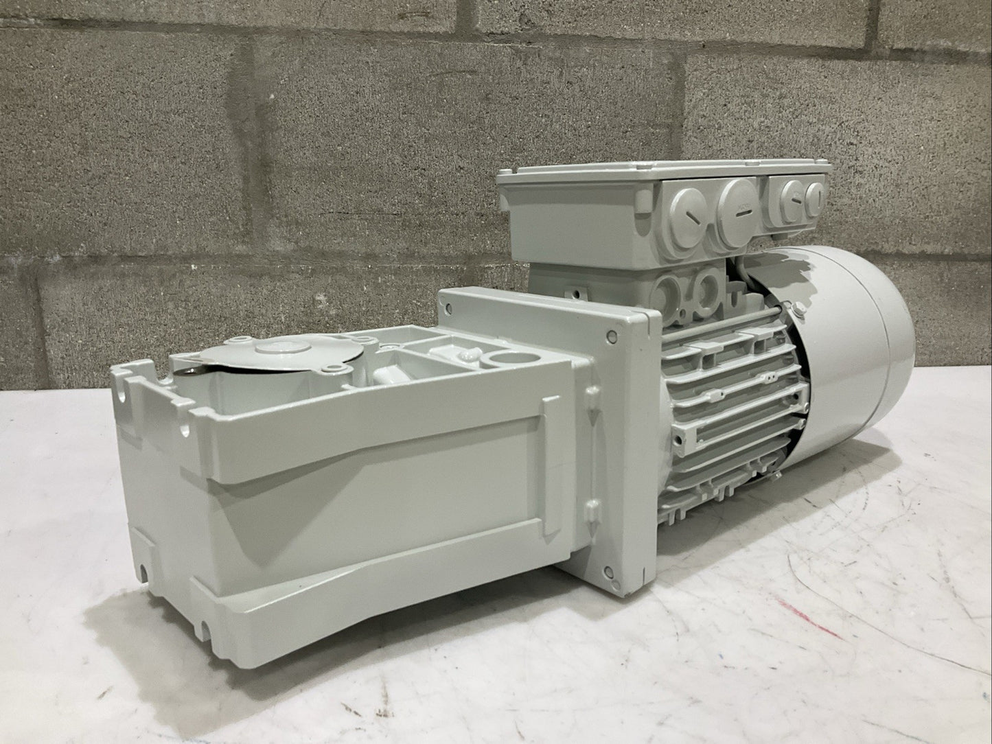 LENZE GKR04-2M HAR 080C42 MDEMABS 080-42 GEAR MOTOR U3S