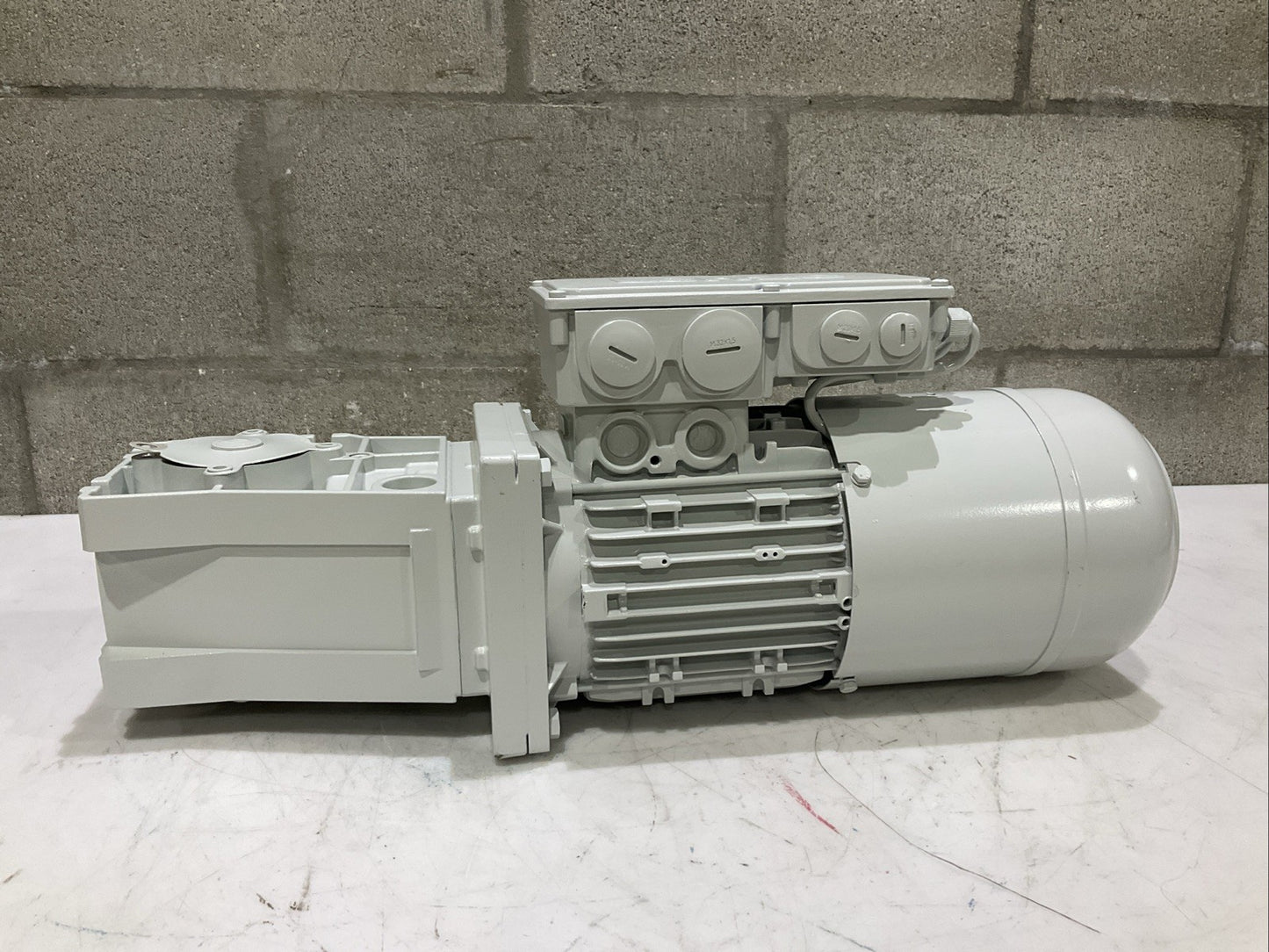 LENZE GKR04-2M HAR 080C42 MDEMABS 080-42 GEAR MOTOR U3S