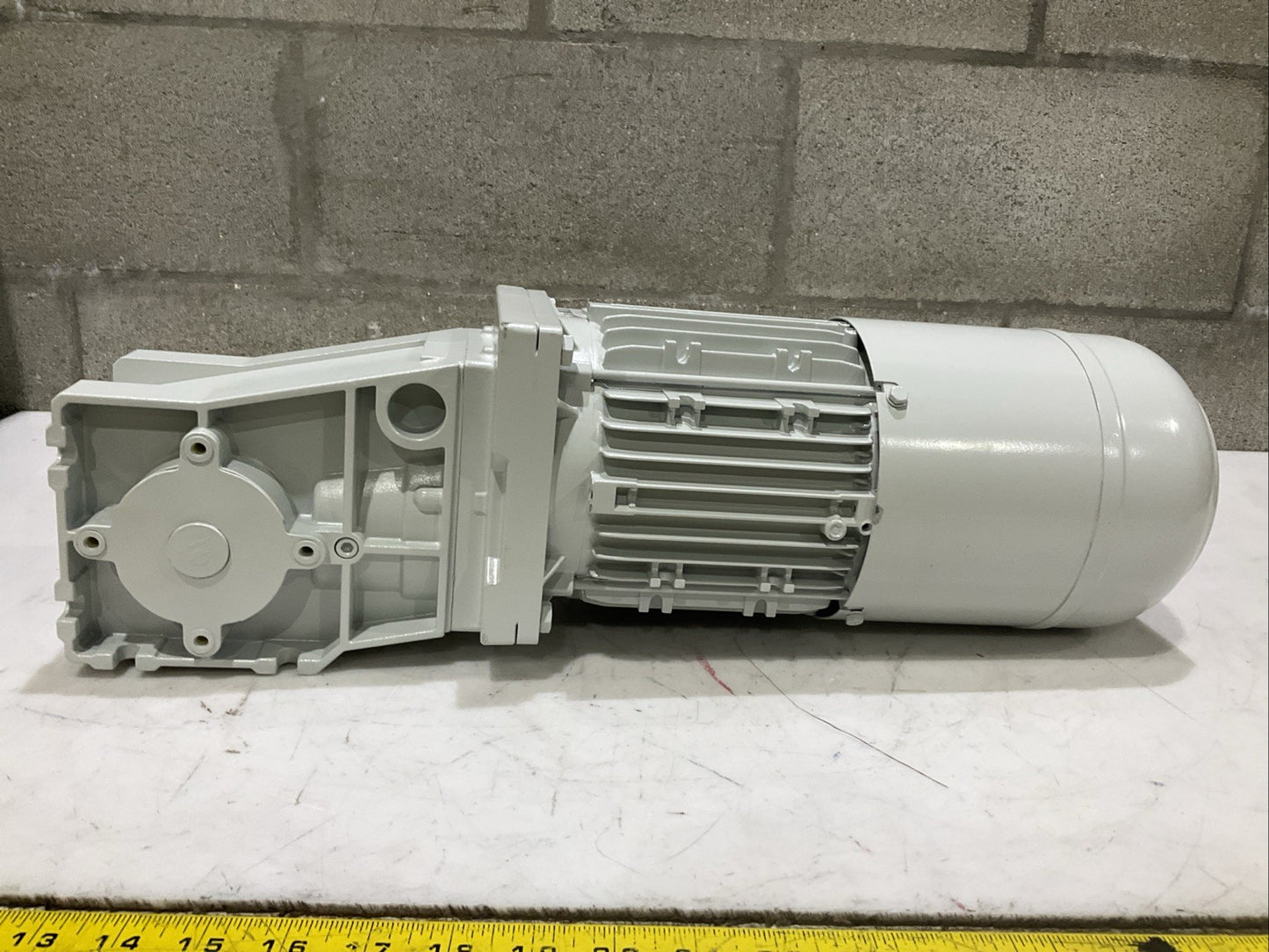 LENZE GKR04-2M HAR 080C42 MDEMABS 080-42 GEAR MOTOR U3S