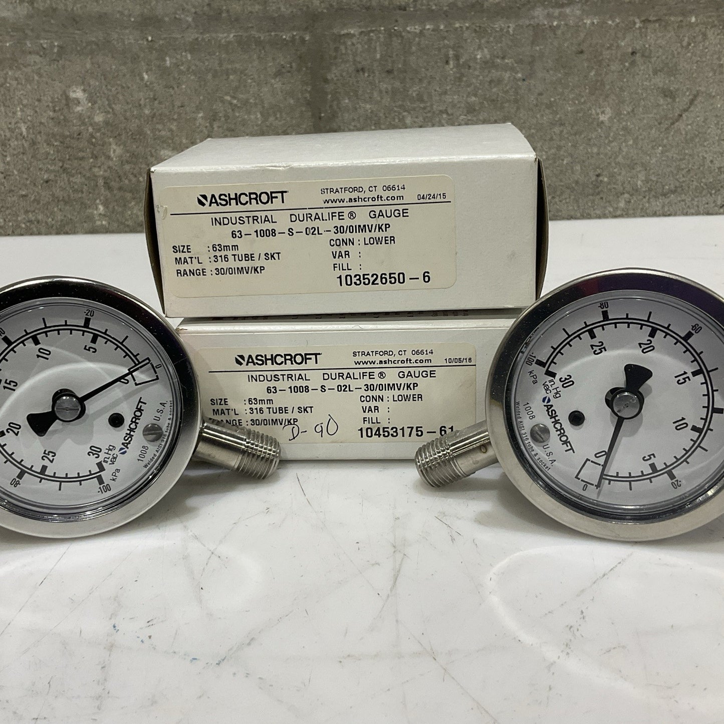 ASHCROFT 63-1008-S-02L-30/0IMV/KP INDUSTRIAL DURALIFE GAUGE 63MM LOT OF 2 Z2M