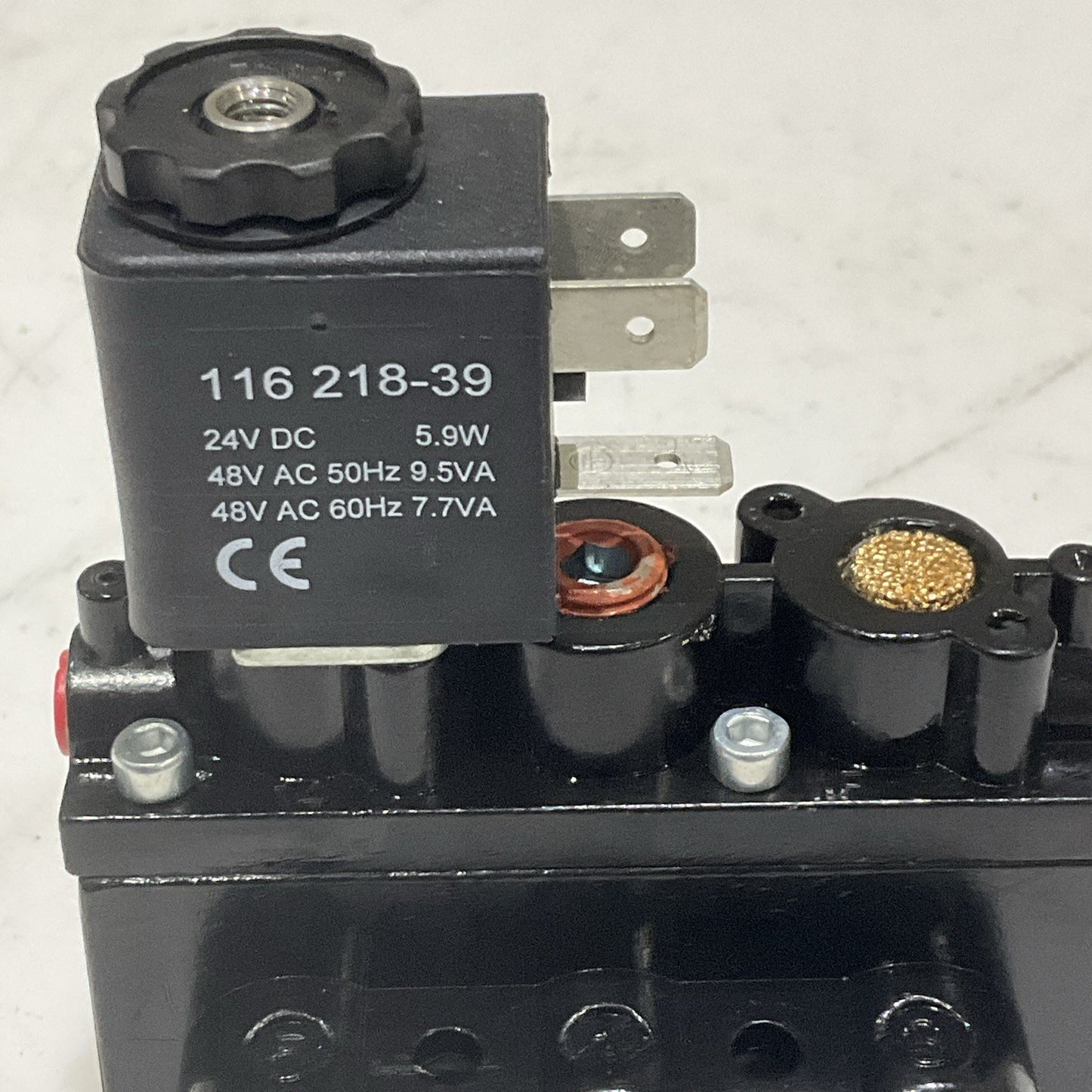 ARO IR A212SS-024-D SOLENOID VALVE 4-WAY 2-POSITION 24VDC 1/4 NOT Z2M