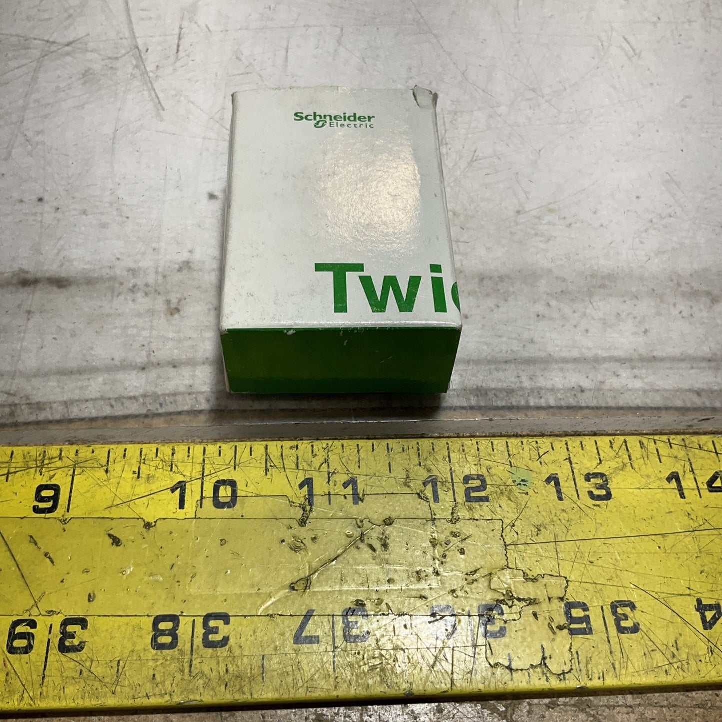 SCHNEIDER ELECTRIC TWDNAC485T INTERFACE ADAPTER & PROGRAMMABLE CONTROLLER RM6