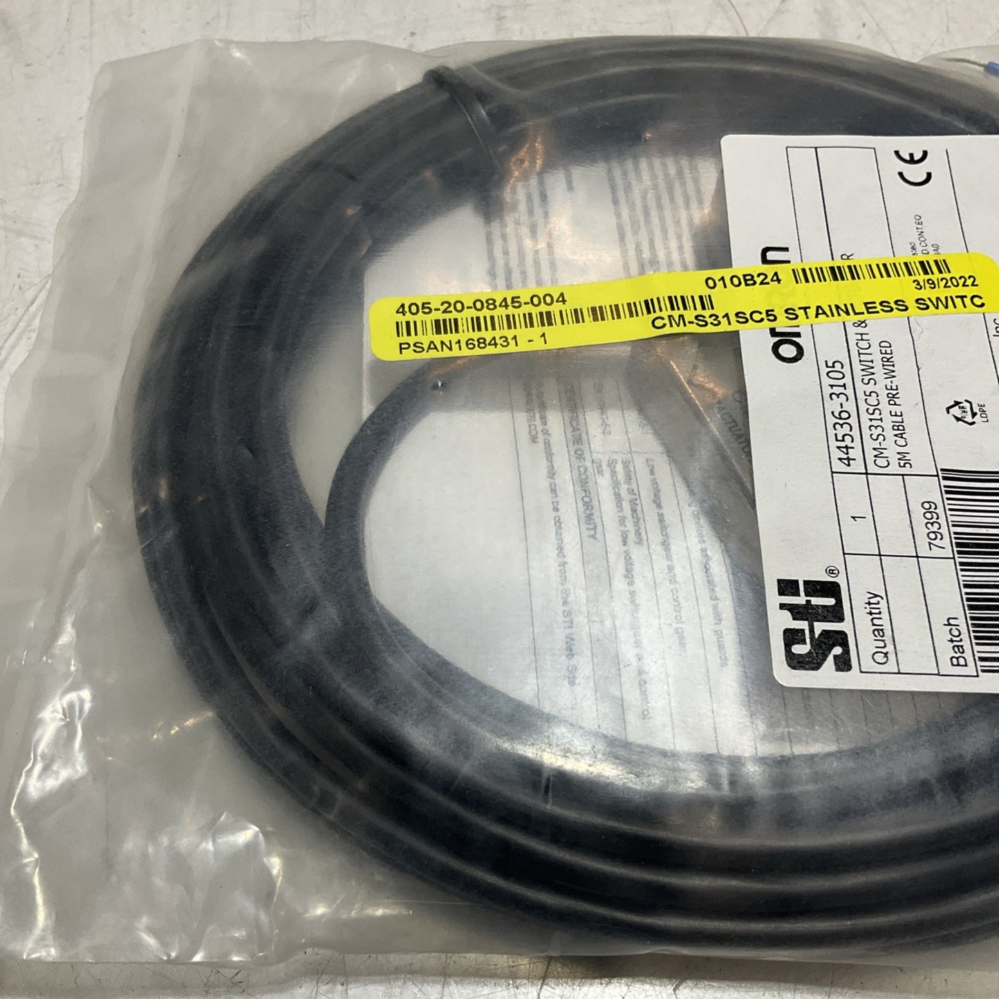 STJ - OMRON STI 44536-3105 CM-S31SC5 INTERLOCK SWITCH ACTUATOR PRE-WIRED U4M